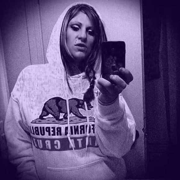 Meet your Posher, Crystal - Picture 10 of 16